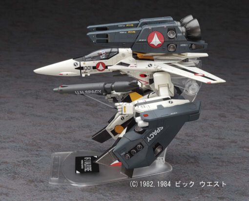 MACROSS: 1/72 VF-1S/A Strike/Super Gerwalk Valkyrie Model Kit - Hasegawa - Image 4